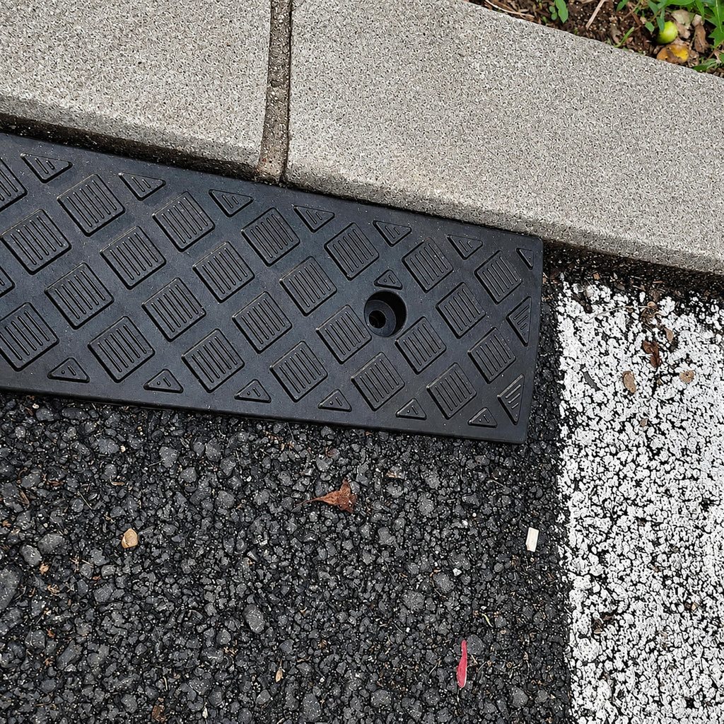 3 cm äärekivikaldtee kruvidega RC-K-2430+ŚRUBY – pilt 3
